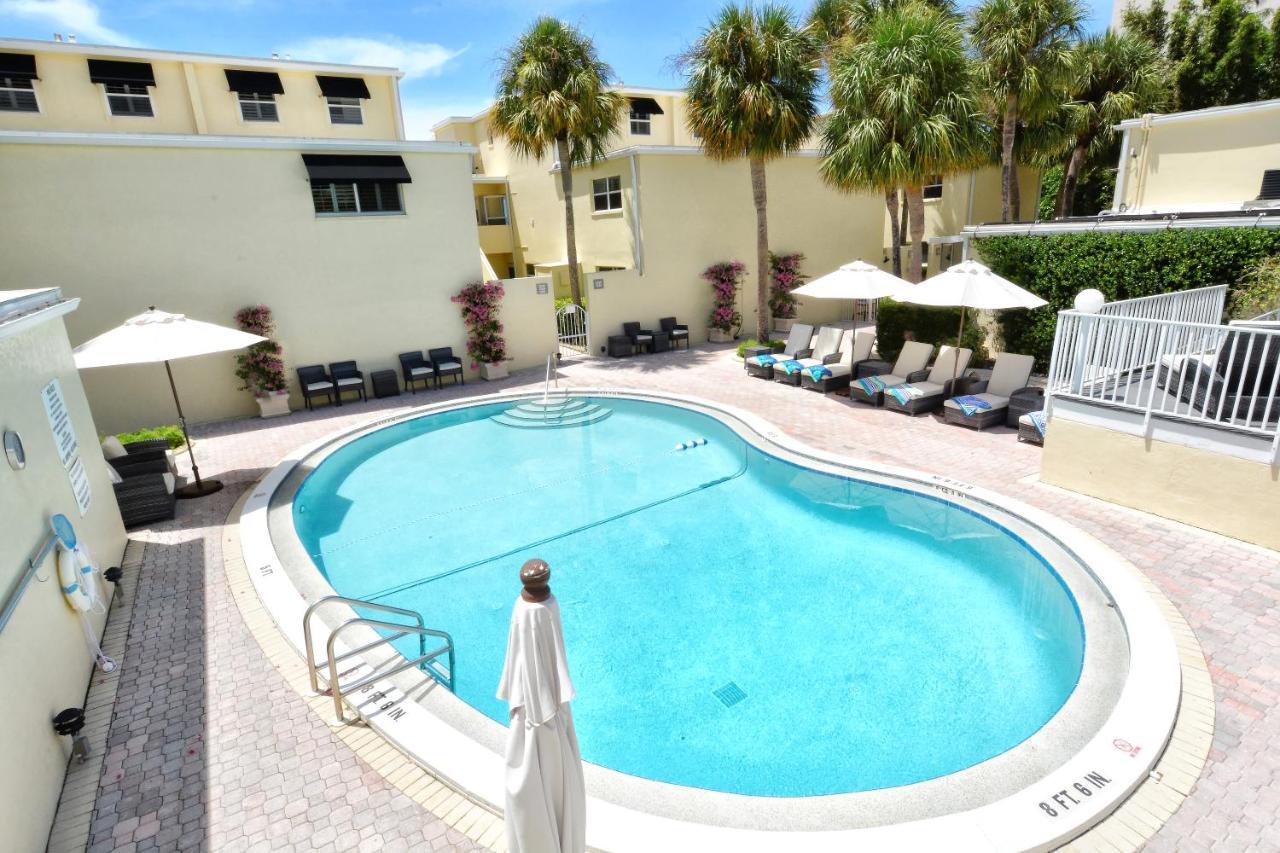 Laplaya 201C Breathtaking Gulf Panorama From This Corner End Unit With A Private Stairway To The Beach ロングボートキー エクステリア 写真