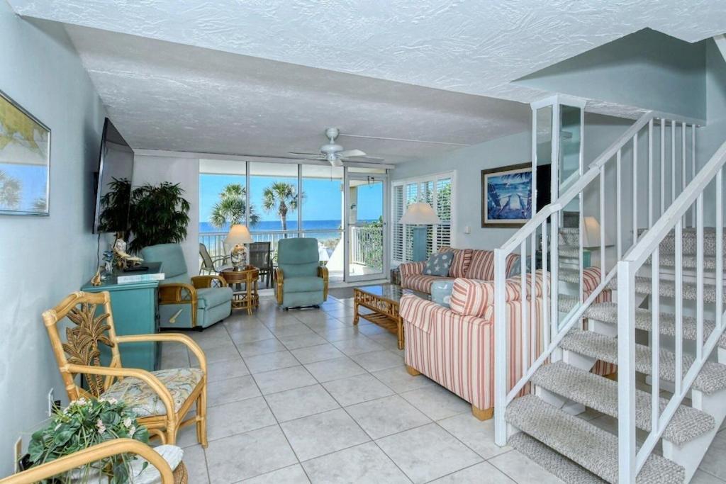 Laplaya 201C Breathtaking Gulf Panorama From This Corner End Unit With A Private Stairway To The Beach ロングボートキー エクステリア 写真