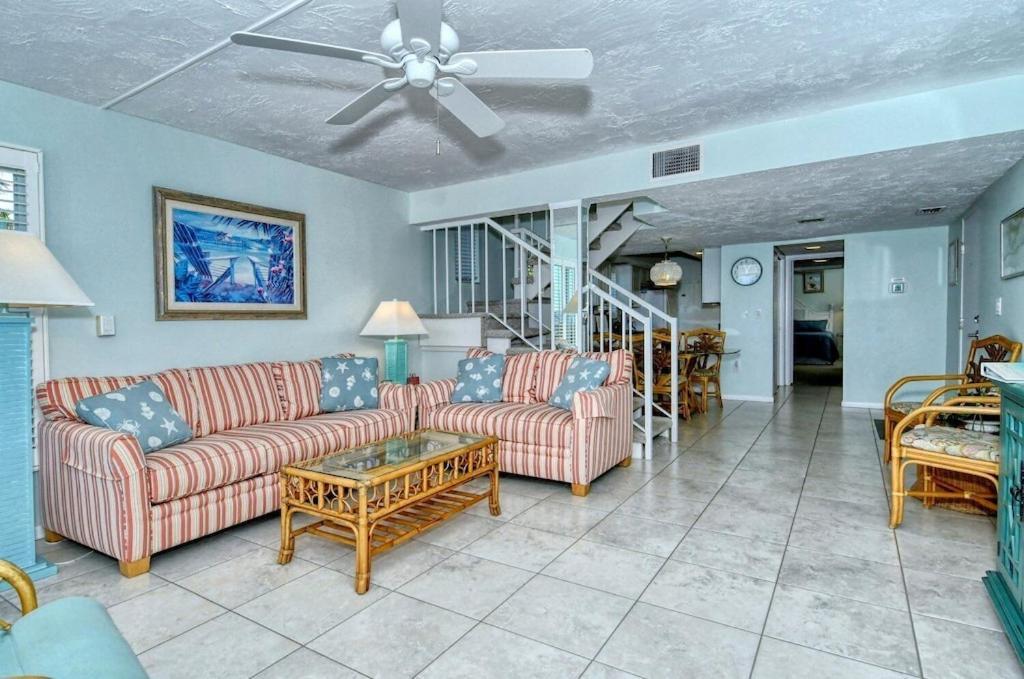 Laplaya 201C Breathtaking Gulf Panorama From This Corner End Unit With A Private Stairway To The Beach ロングボートキー エクステリア 写真