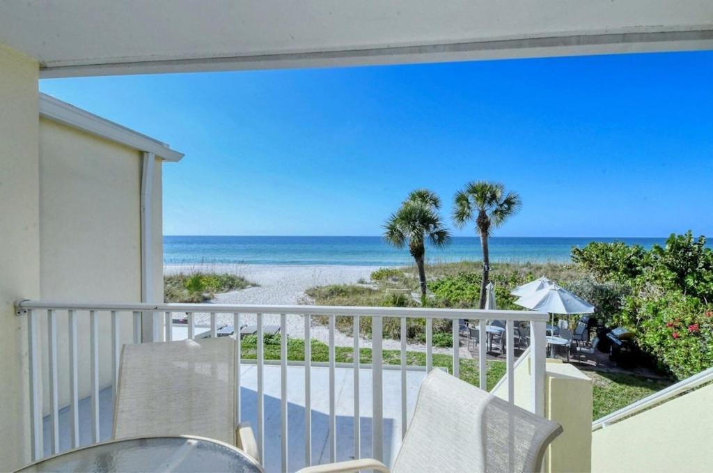 Laplaya 201C Breathtaking Gulf Panorama From This Corner End Unit With A Private Stairway To The Beach ロングボートキー エクステリア 写真