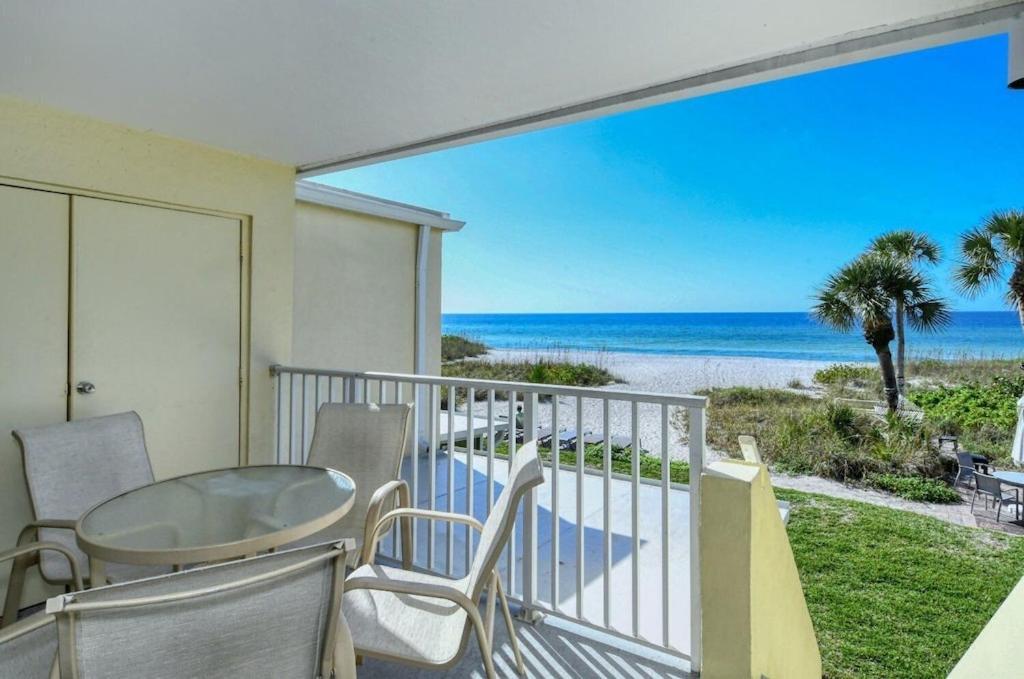 Laplaya 201C Breathtaking Gulf Panorama From This Corner End Unit With A Private Stairway To The Beach ロングボートキー エクステリア 写真